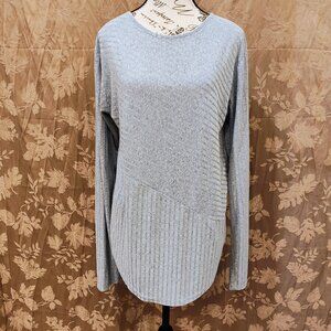 Ge Shan Pin Yue Sport Vogue Long Sleeve Top, Size XL, Excellent Used Condition!